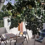 Lora Apartman *