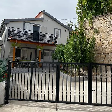 Appartement Lora Skradin