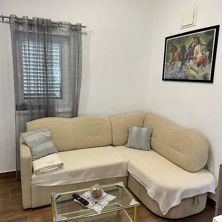 Lora Apartmán Skradin