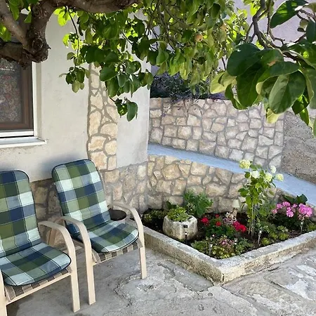Apartment Lora Skradin