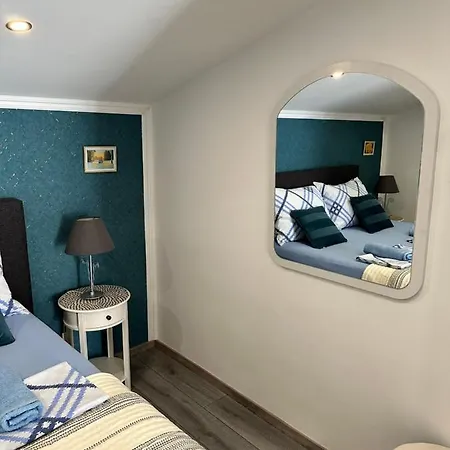 Lora Apartment